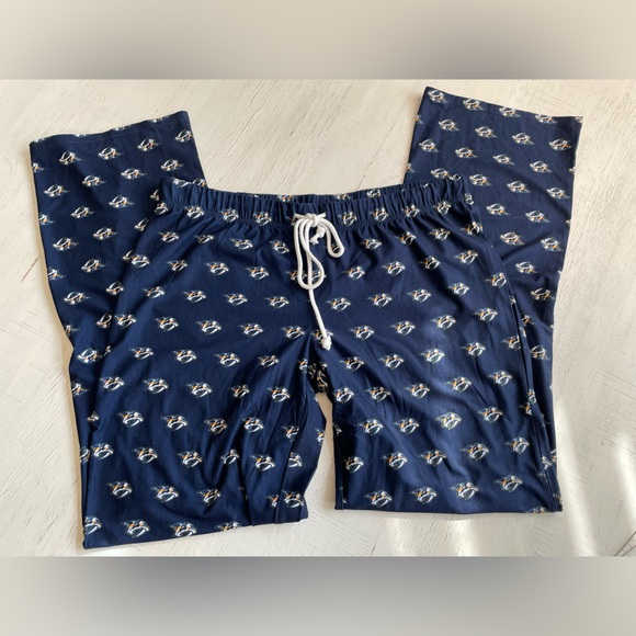 Women's Concepts Nashville Predators 4 Piece Women’s Pajama Set- Size Medium - Picture 11 of 14